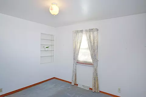 Bedroom - 309 E Ziebarth Rd, Normal, IL 61761 photo 3 of 9