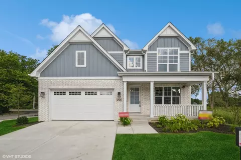 2518 Hidden Oak Cir, Highland Park, IL 60035