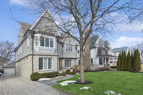 529 Elder Ln, Winnetka, IL 60093