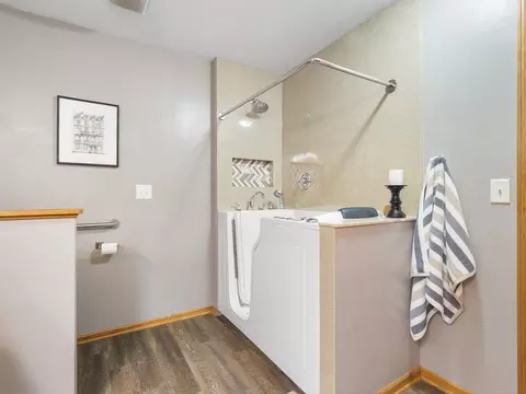 Bath - 307 E Main St, Winnebago, IL 61088 photo 3 of 4