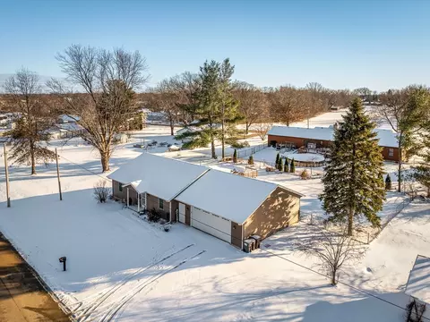 View/Area - 307 E Main St, Winnebago, IL 61088 photo 3 of 7