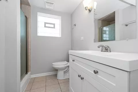 Bath - 15627 Cornell Ave, Dolton, IL 60419 photo 2 of 2