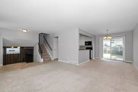 Living - 15627 Cornell Ave, Dolton, IL 60419 photo 3 of 5