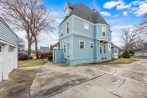 1105 Morton Ave, Elgin, IL 60120 photo 5