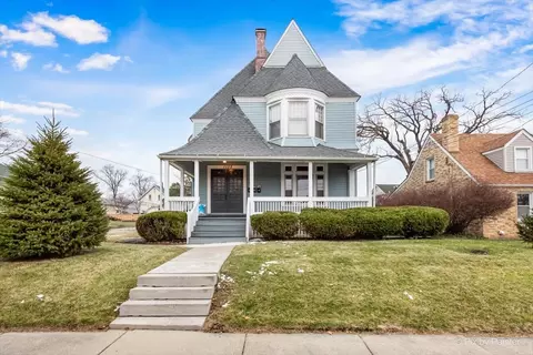 1105 Morton Ave, Elgin, IL 60120