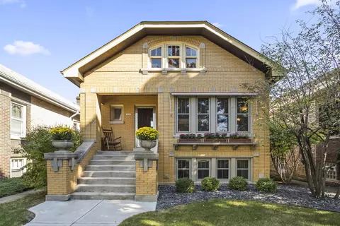1841 Clinton Ave, Berwyn, IL 60402