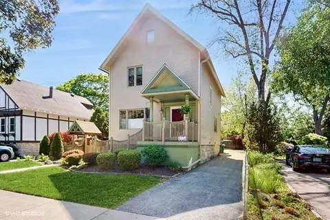 611 Forest Ave #B, Oak Park, IL 60302