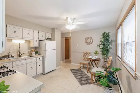 Kitchen - Undisclosed, Chicago, IL 60643 photo 3 of 3