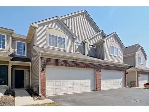 213 Nicole Dr #C, South Elgin, IL 60177