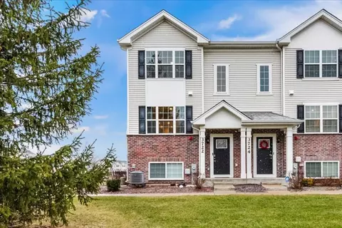 3722 Bailey Rd, Yorkville, IL 60560
