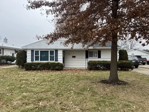 Exterior - 2108 E 7th St, Sterling, IL 61081 photo 1 of 3