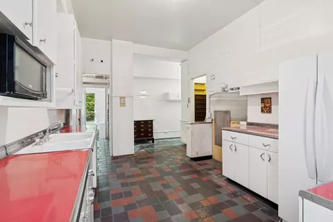 200 E Pearson St #2E, Chicago, IL 60611 photo 17