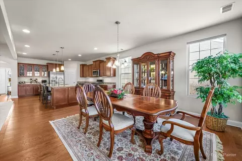 Dining - 2425 Cape Cod Cir, Elgin, IL 60124 photo 2 of 2