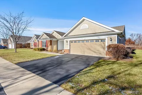 Other - 2425 Cape Cod Cir, Elgin, IL 60124 photo 1 of 7