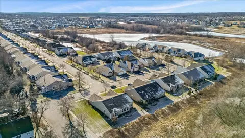 View/Area - 2425 Cape Cod Cir, Elgin, IL 60124 photo 8 of 11