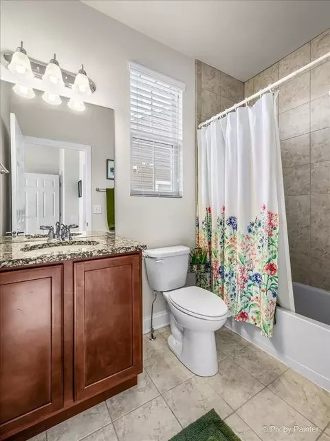 Bath - 2425 Cape Cod Cir, Elgin, IL 60124 photo 1 of 4