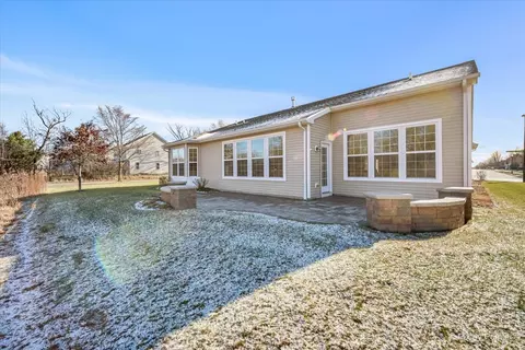 Exterior - 2425 Cape Cod Cir, Elgin, IL 60124 photo 5 of 12