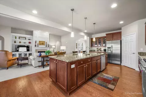Kitchen - 2425 Cape Cod Cir, Elgin, IL 60124 photo 4 of 4