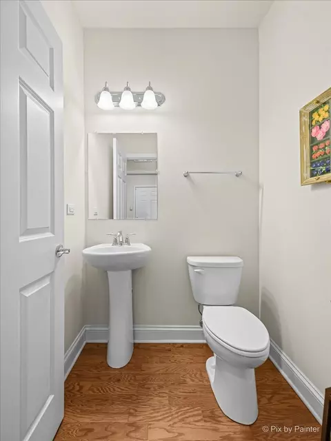 Bath - 2425 Cape Cod Cir, Elgin, IL 60124 photo 4 of 4