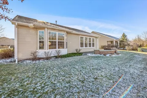 Exterior - 2425 Cape Cod Cir, Elgin, IL 60124 photo 7 of 12