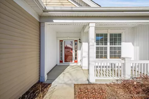 Exterior - 2425 Cape Cod Cir, Elgin, IL 60124 photo 3 of 12