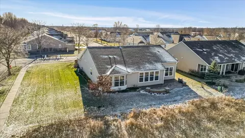 View/Area - 2425 Cape Cod Cir, Elgin, IL 60124 photo 6 of 11