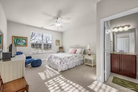 Bedroom - 2425 Cape Cod Cir, Elgin, IL 60124 photo 1 of 4