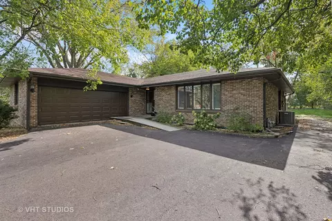 11343 71st St, Burr Ridge, IL 60527 photo 1