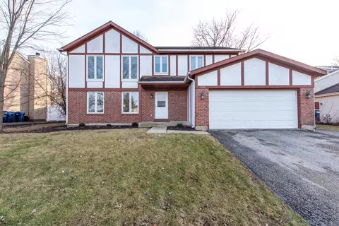 17375 W Woodland Dr, Grayslake, IL 60030