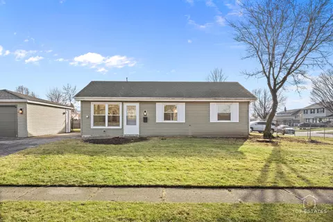 2391 Poplar Ave, Hanover Park, IL 60133