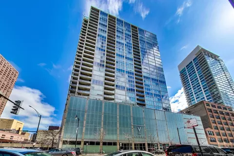 611 S Wells St #P-231, Chicago, IL 60607
