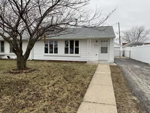 8740 S Beck Pl, Hometown, IL 60456