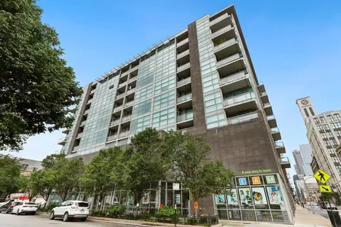 225 S Sangamon St #811, Chicago, IL 60607