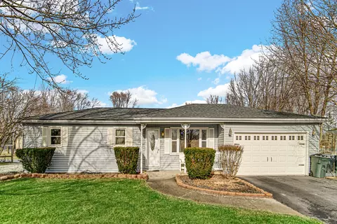 1341 Prairie Estate Dr, New Lenox, IL 60451