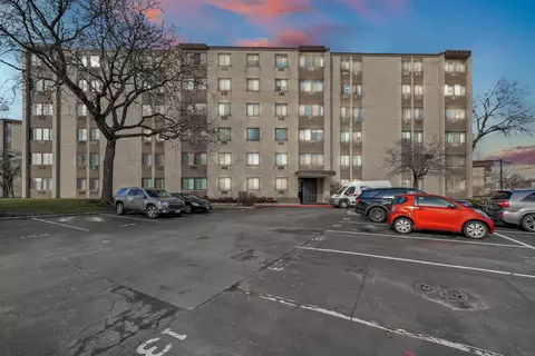 9720 S Pulaski Rd #201, Oak Lawn, IL 60453