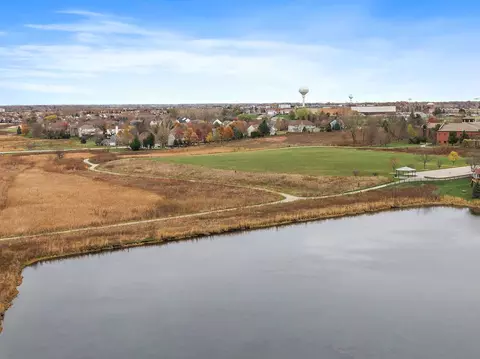 View/Area - 2780 Harnish Dr, Algonquin, IL 60102 photo 4 of 8