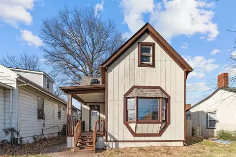 811 Centreville Ave, Belleville, IL 62220