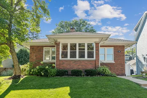 30 S Thurlow St, Hinsdale, IL 60521