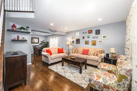 Living - 3185 Bennett Pl, Aurora, IL 60502 photo 1 of 8