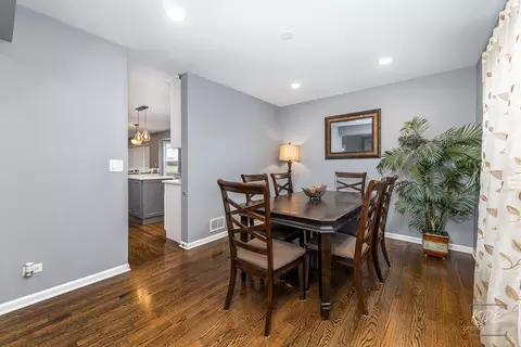 Dining - 3185 Bennett Pl, Aurora, IL 60502 photo 1 of 2