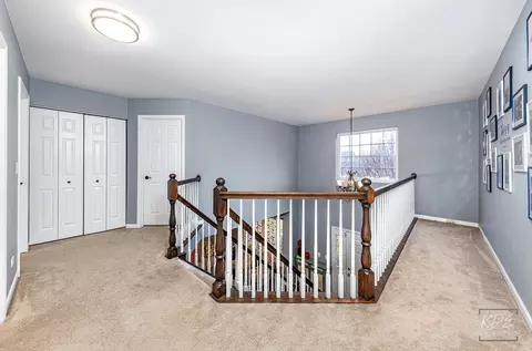 Entry Way - 3185 Bennett Pl, Aurora, IL 60502 photo 3 of 5