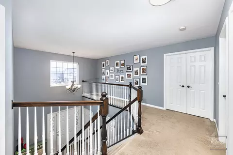Entry Way - 3185 Bennett Pl, Aurora, IL 60502 photo 4 of 5