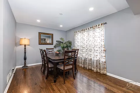 Dining - 3185 Bennett Pl, Aurora, IL 60502 photo 2 of 2