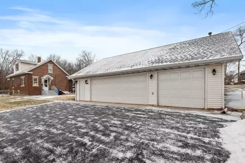 Exterior - 300 Theodore St, Crest Hill, IL 60403 photo 4 of 4
