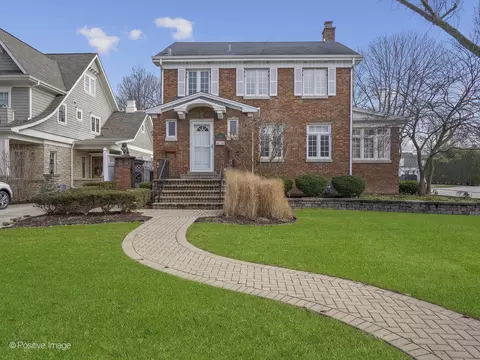 4743 Grand Ave, Western Springs, IL 60558