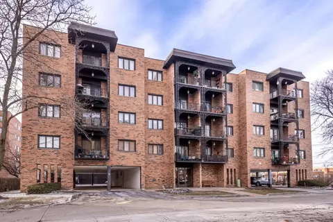 9375 Landings Ln #306, Des Plaines, IL 60016