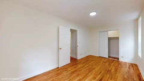 Bedroom - 112 E 50th St #1W, Chicago, IL 60615 photo 3 of 5