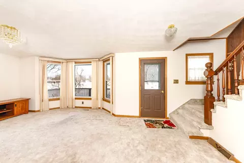 509 W Fourth St, Minonk, IL 61760 photo 2