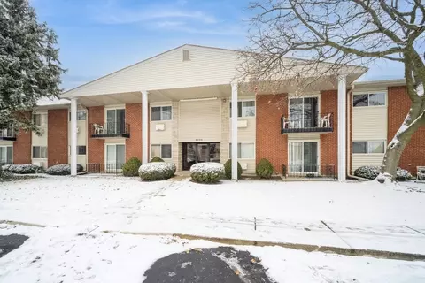 8998 Kennedy Dr #1G, Des Plaines, IL 60016