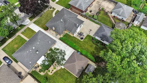 View/Area - Undisclosed, Addison, IL 60101 photo 1 of 5